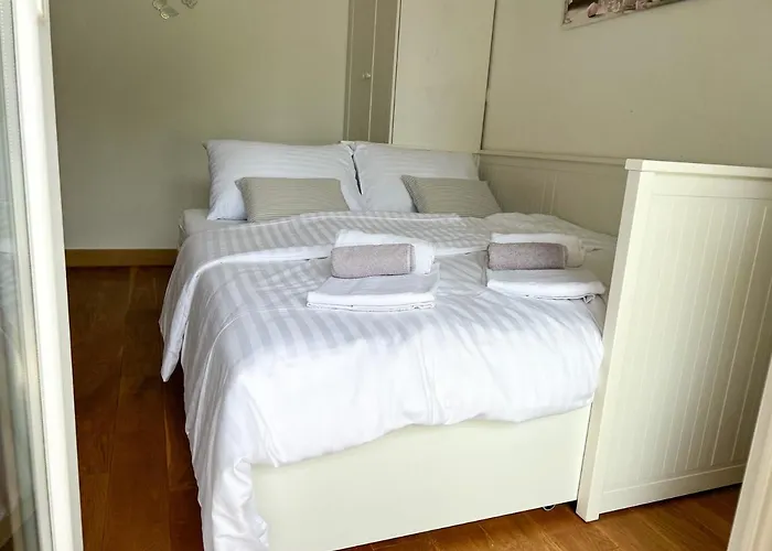 Princess With Sea View And Private Parking For 2 Cars Apartment *
