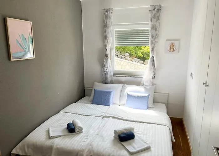 Princess With Sea View And Private Parking For 2 Cars Apartment