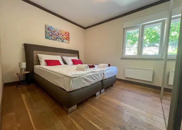 Princess With Sea View And Private Parking For 2 Cars Apartment