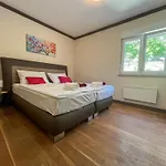 Princess With Sea View And Private Parking For 2 Cars 아파트
